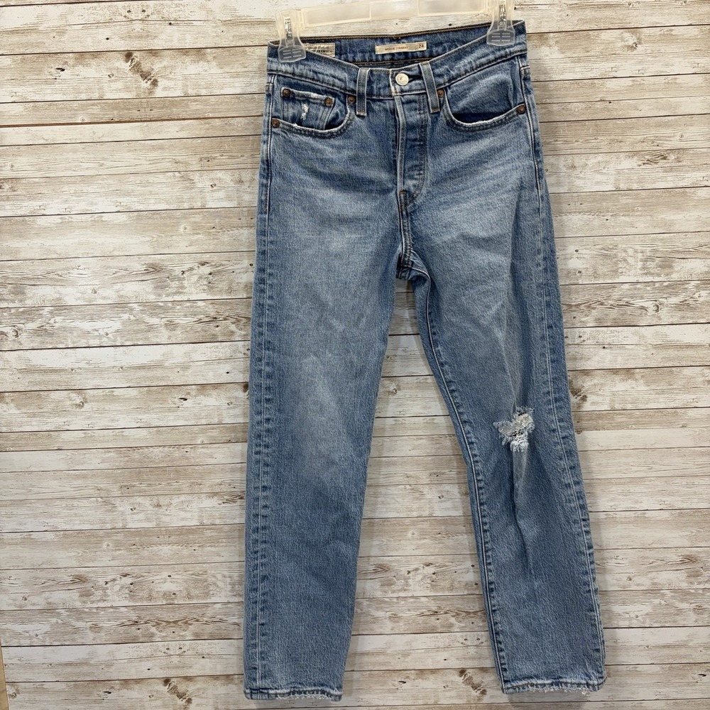 Levi's Premium Womens 24 Jeans Wedgie Straight Button Fly Light Wash Distressed